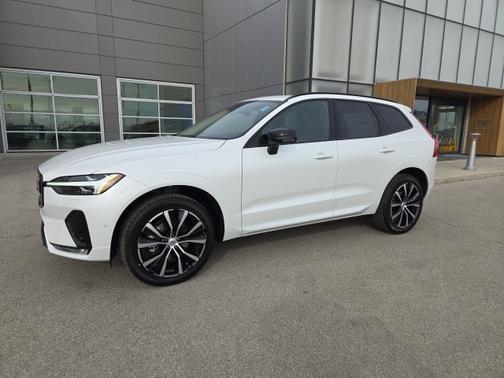 2025 Volvo XC60 B5 Plus