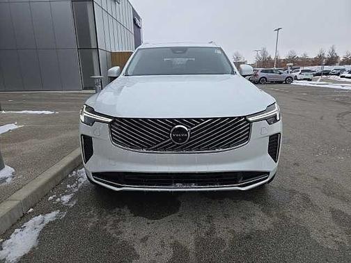 2025 Volvo XC90 Plus