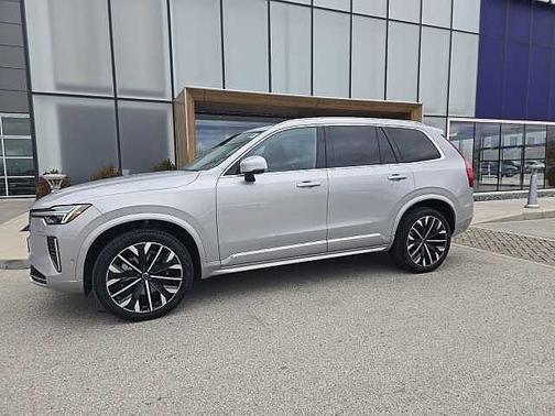 2025 Volvo XC90 Plus