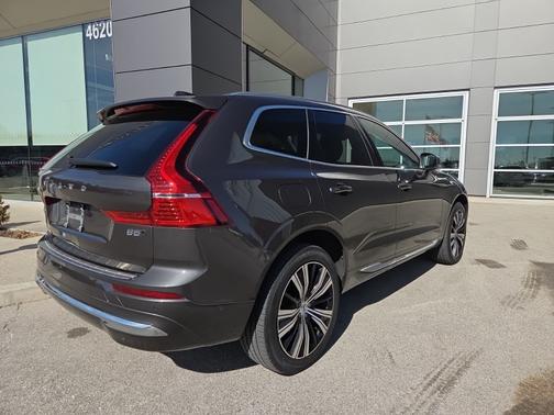 2022 Volvo XC60 B5 Inscription