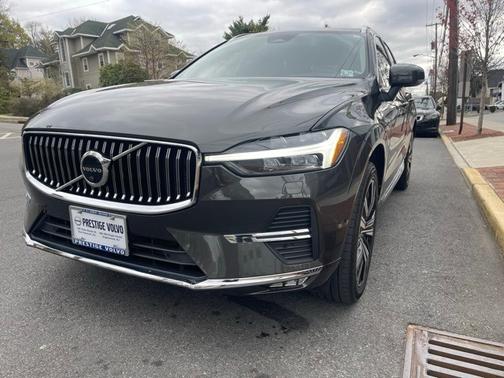 2022 Volvo XC60 B5 AWD Inscription