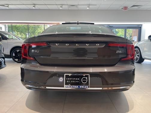 2022 Volvo S90 B6 AWD Inscription
