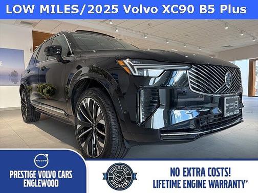 2025 Volvo XC90 Plus