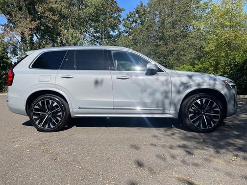 2025 Volvo XC90 B6 (2025.5) Plus 7-Seater