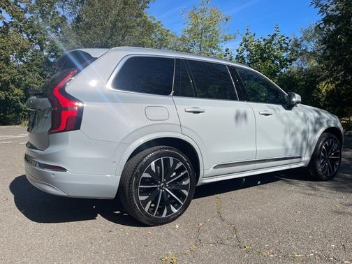 2025 Volvo XC90 B6 (2025.5) Plus 7-Seater