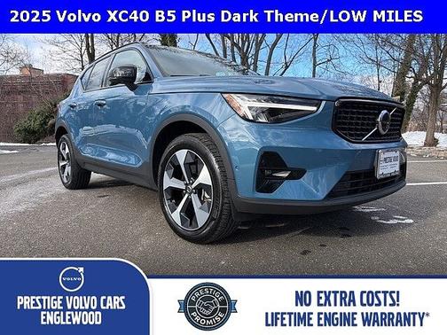 2025 Volvo XC40 Plus