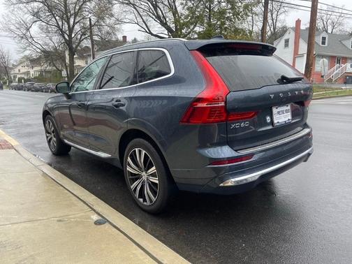 2023 Volvo XC60 B5 AWD Plus Bright