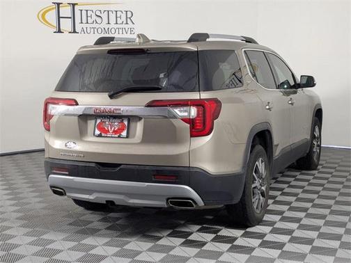 2022 GMC Acadia SLE