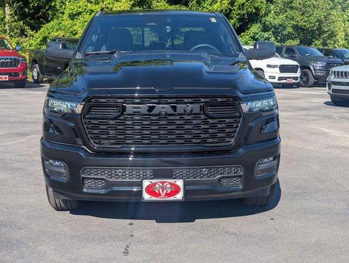Diamond Black 2026 RAM 1500 Express