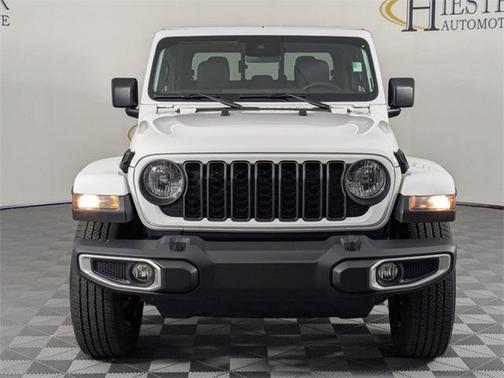 2024 Jeep Gladiator Sport