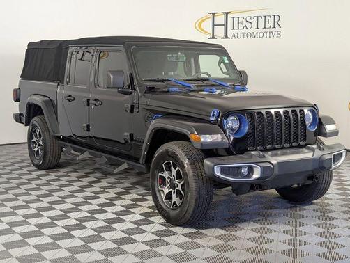 Black Clearcoat 2022 Jeep Gladiator Sport