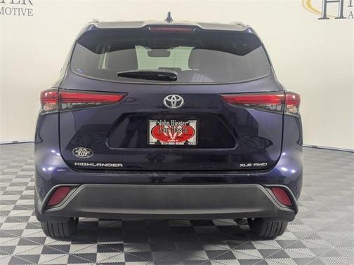 2022 Toyota Highlander XLE