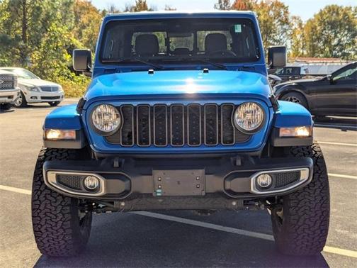 2024 Jeep Gladiator Sport