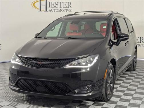 2020 Chrysler Pacifica Hybrid Limited