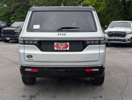 Silver Zynith 2026 Jeep Grand Wagoneer Summit
