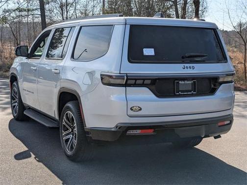 2026 Jeep Grand Wagoneer 