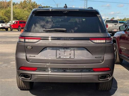 2025 Jeep Grand Cherokee Summit