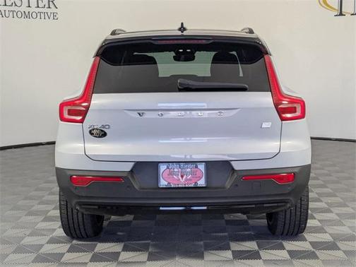 2022 Volvo XC40 Recharge Pure Electric P8 Twin Plus