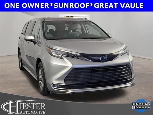 2023 Toyota Sienna XLE