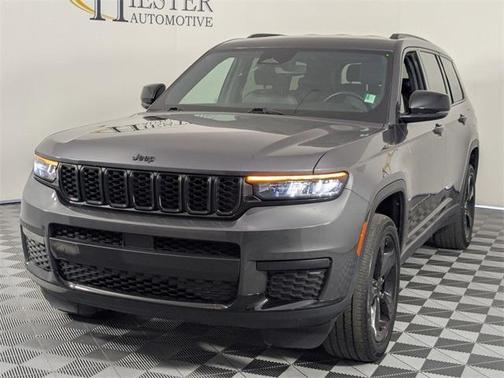2022 Jeep Grand Cherokee L Laredo