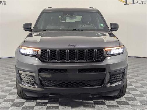 2022 Jeep Grand Cherokee L Laredo