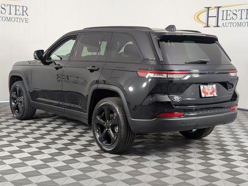 Diamond Black 2023 Jeep Grand Cherokee Limited