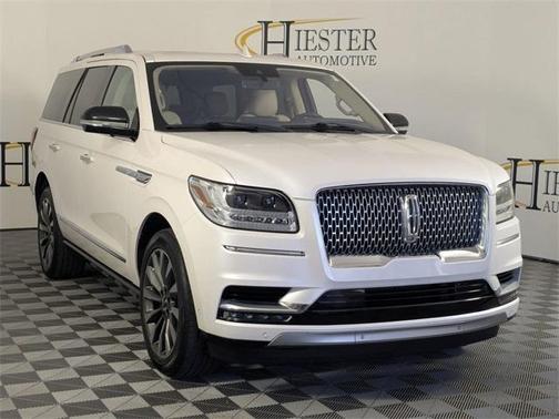 2019 Lincoln Navigator Select