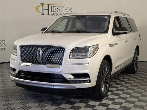 2019 Lincoln Navigator Select