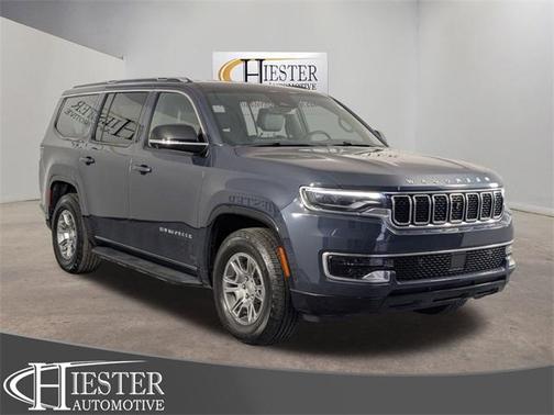 2023 Jeep Wagoneer Base