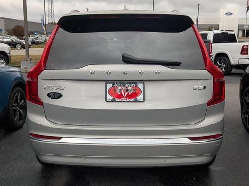 2025 Volvo XC90 B5 Core