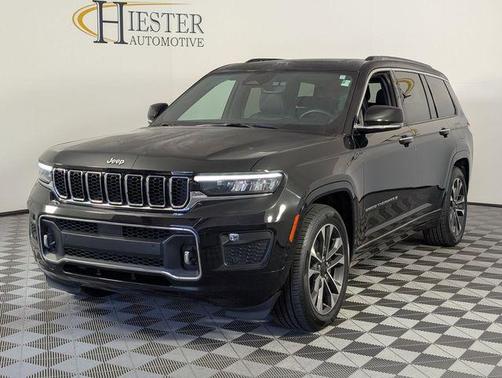 Diamond Black 2023 Jeep Grand Cherokee L Overland
