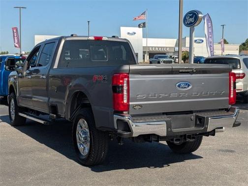 2024 Ford F-350 Lariat Super Duty