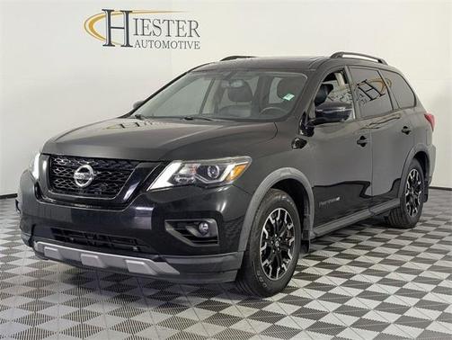2019 Nissan Pathfinder SL