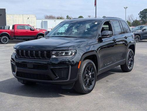 2026 Jeep Grand Cherokee Laredo