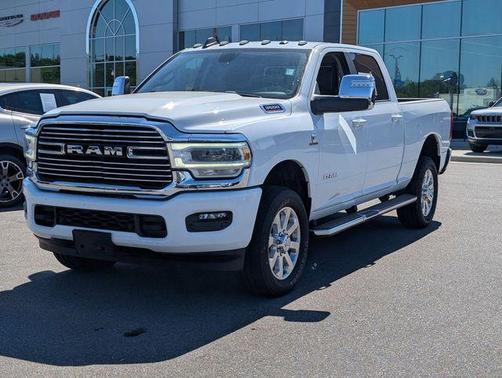 Bright White Clearcoat 2023 RAM 3500 Laramie