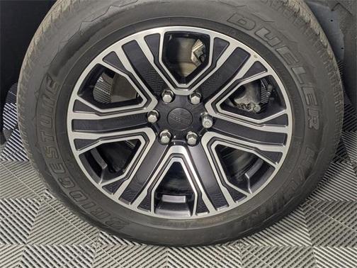 2024 Jeep Wagoneer Base