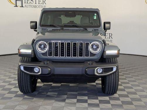 Anvil Clearcoat 2025 Jeep Wrangler 4xe Sahara