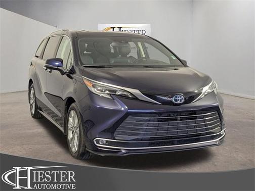 2024 Toyota Sienna Platinum 7 Passenger