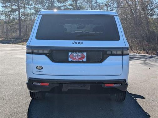 2026 Jeep Grand Wagoneer L 