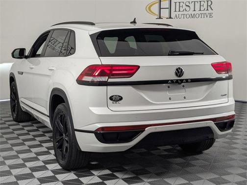 2023 Volkswagen Atlas Cross Sport 2.0T SEL R-Line Black