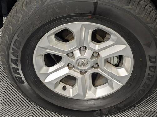 2024 Toyota 4Runner SR5 Premium