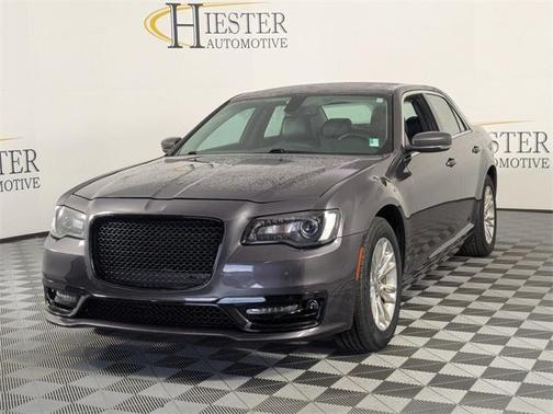 2021 Chrysler 300 Touring