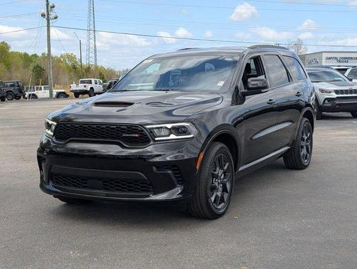 DB Black Crystal Clearcoat 2026 Dodge Durango GT Plus HEMI V8