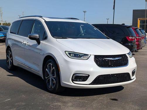 2026 Chrysler Pacifica Pinnacle