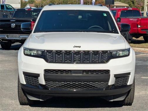 2024 Jeep Grand Cherokee L Laredo