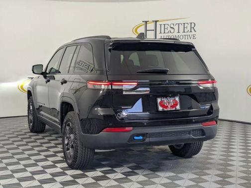 Diamond Black 2024 Jeep Grand Cherokee 4xe Trailhawk