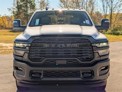 2026 RAM 3500 Tradesman/Big Horn