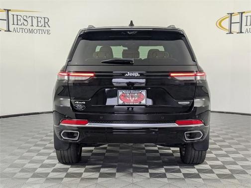 2023 Jeep Grand Cherokee Summit