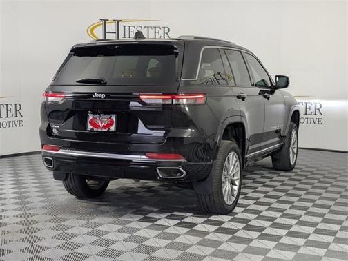2023 Jeep Grand Cherokee Summit