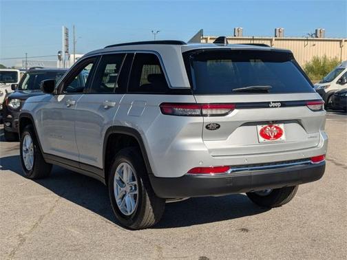 2025 Jeep Grand Cherokee Laredo X